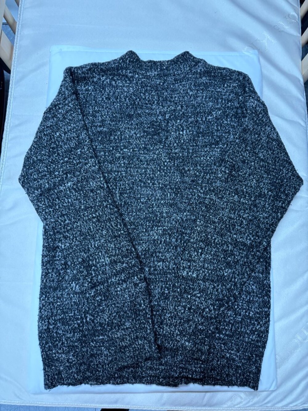 Express Marled Chunky Knit Button Cardigan Black White Sz S - Picture 3 of 5